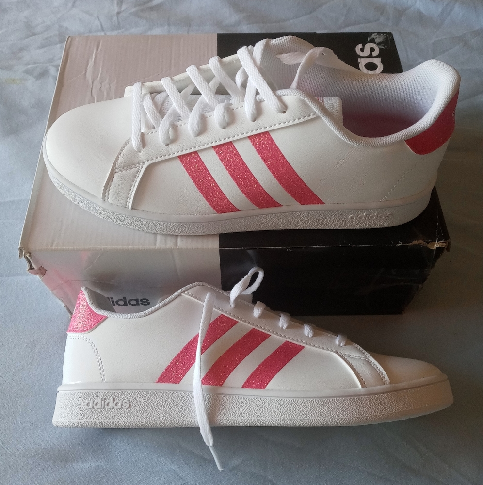 "New" ADIDAS Grand Court Sneakers